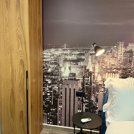 Little Nyc تيرانا