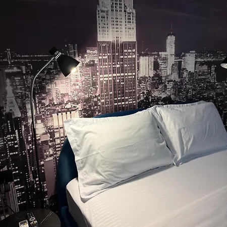 Little Nyc *